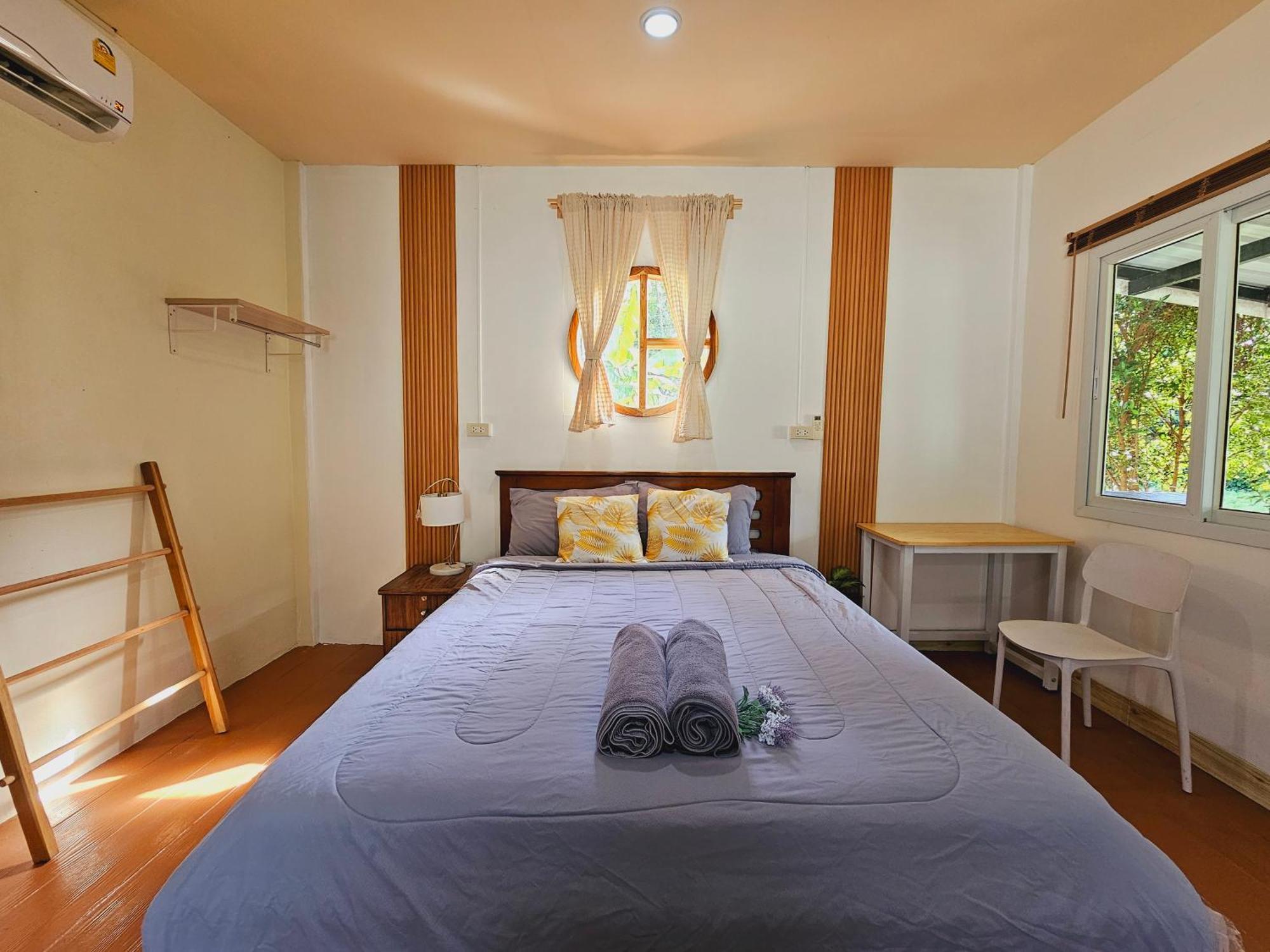 Baan Suan Khun Ta บ้านพักสวนคุณตา Ко Чанг Екстериор снимка